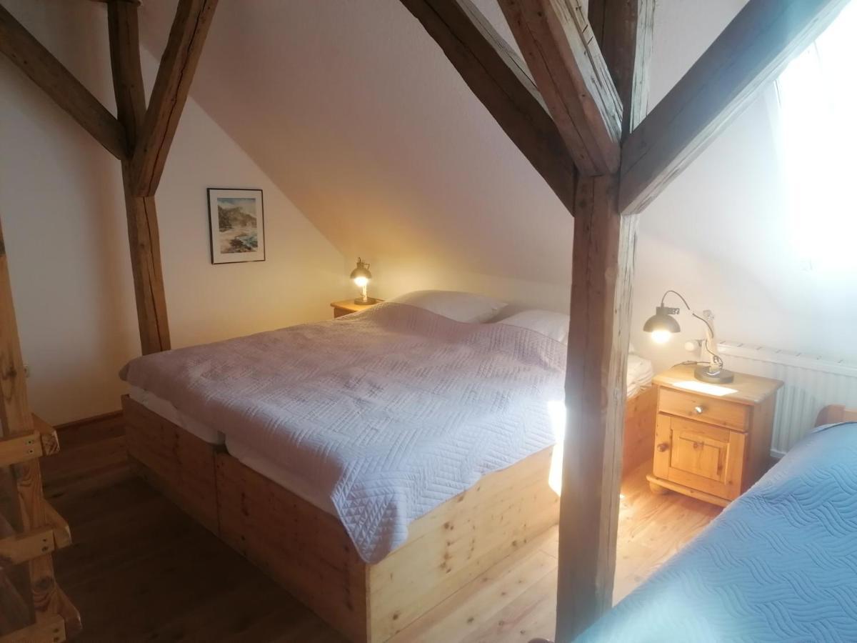 Boddenhus Auf Ruegen - Ferienwohnungen Und Pension Rappin Exterior foto