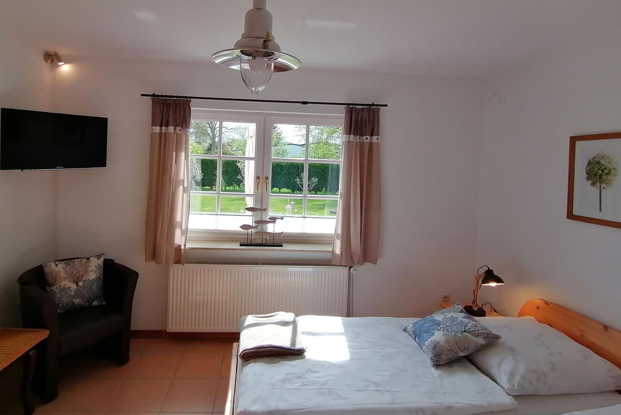Boddenhus Auf Ruegen - Ferienwohnungen Und Pension Rappin Cameră foto